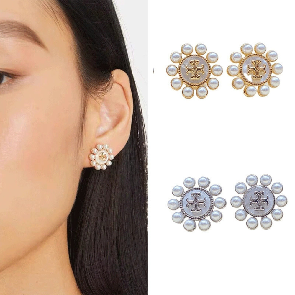 Tory Burch Round Flower Pearl Shell Stud Earrings